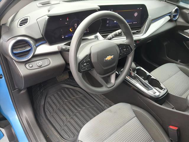 Certified 2025 Chevrolet Trax LT image 12