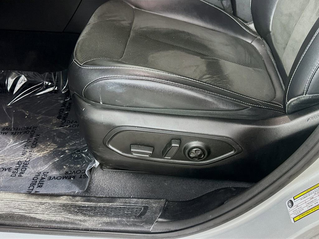 Certified 2023 Jeep Grand Cherokee L Altitude image 30