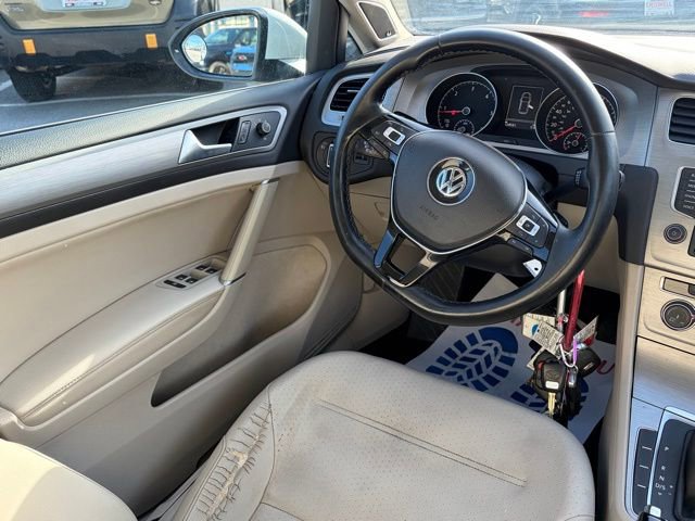 Used 2015 Volkswagen Golf TDI SE image 31
