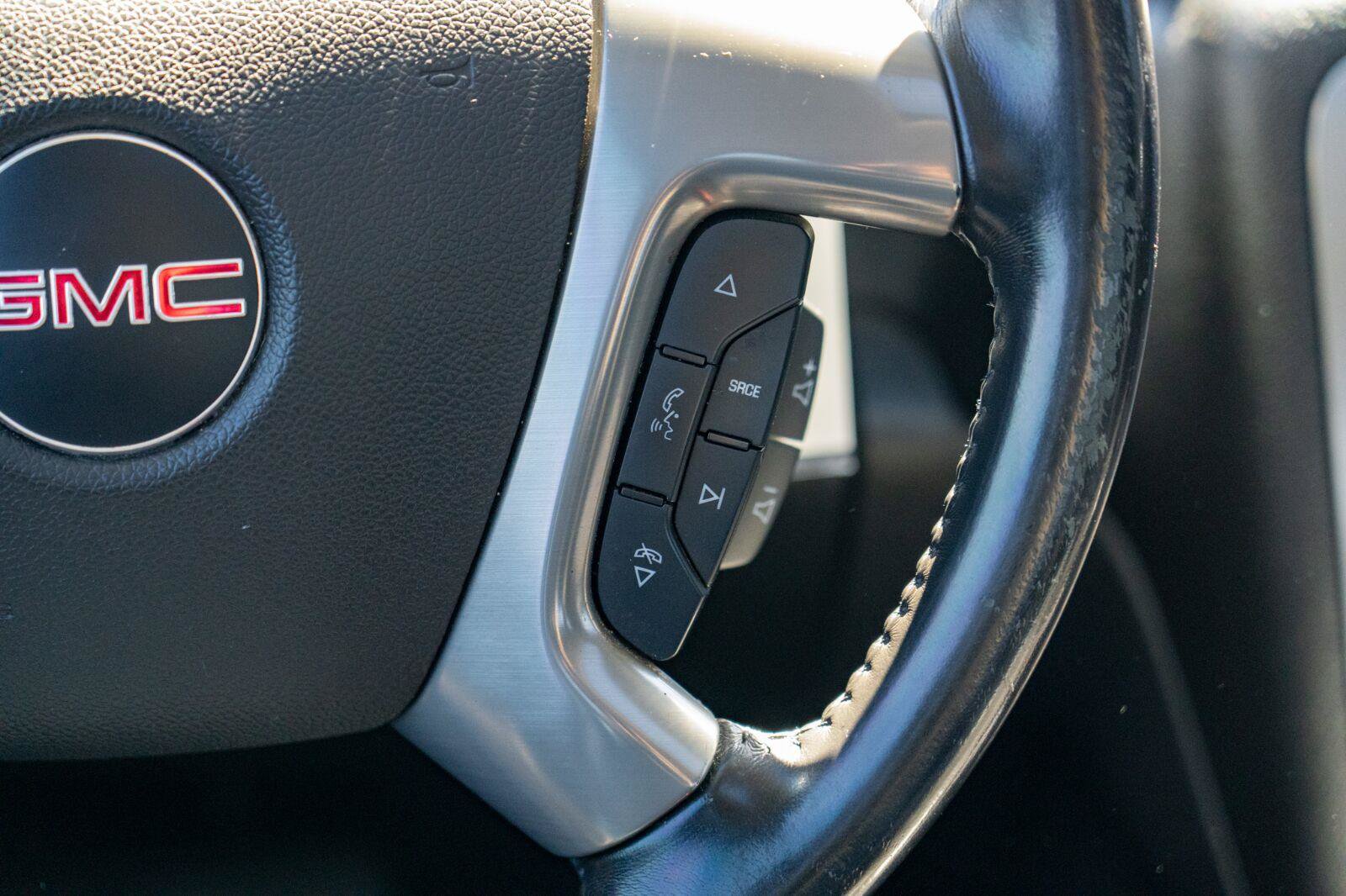 Used 2013 GMC Sierra 3500 SLT AWD/4WD image 16