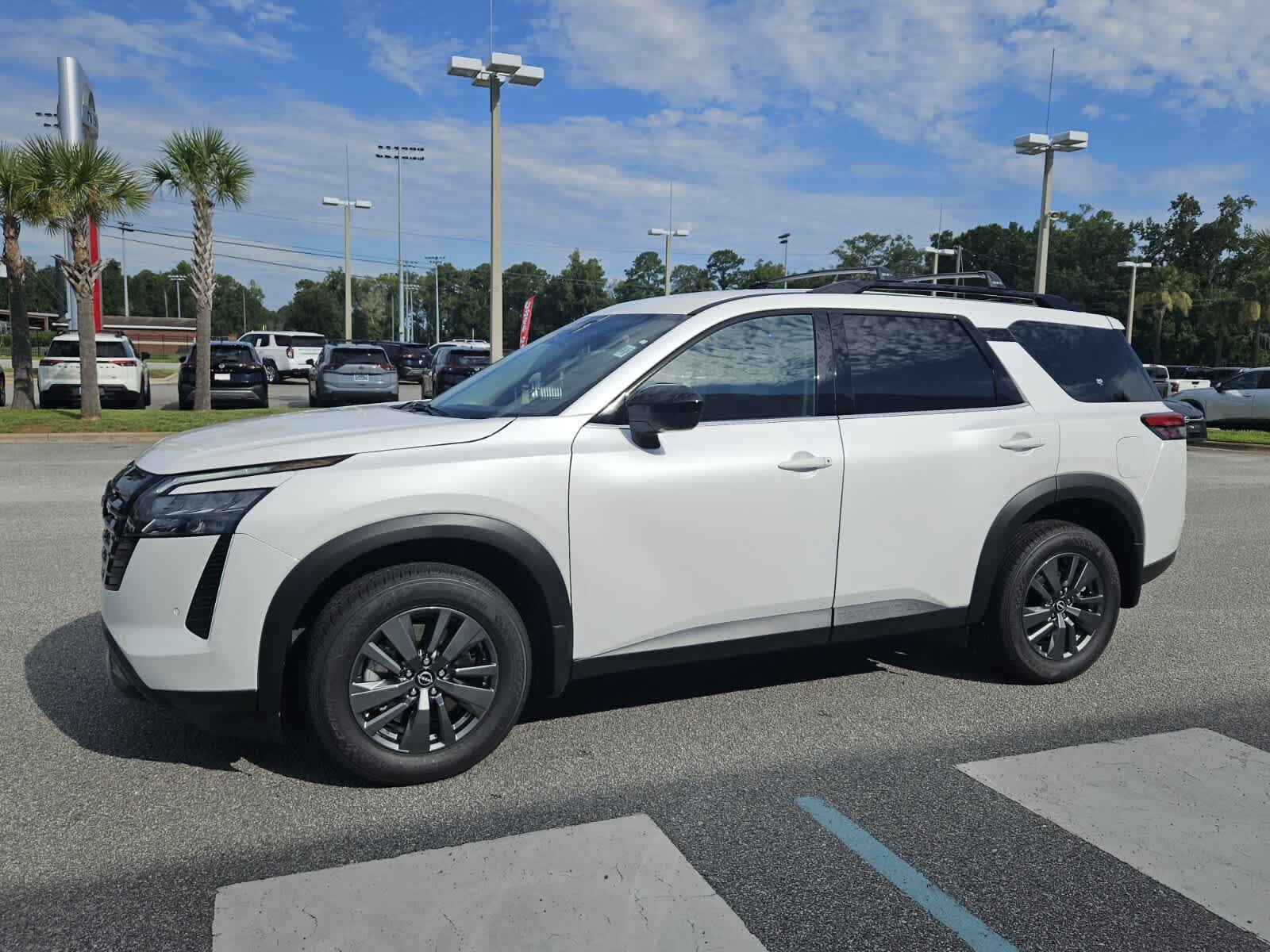 New 2026 Nissan Pathfinder SV w/ Cargo Package FWD image 2