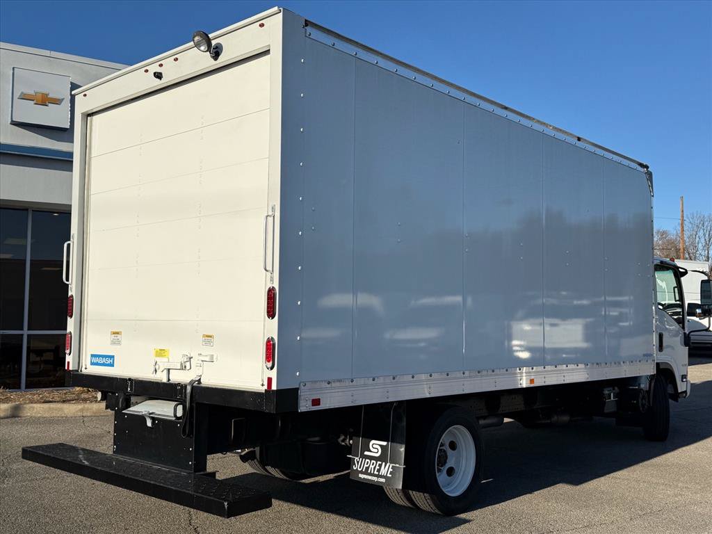 Used 2024 Chevrolet Low Cab Forward RWD image 4