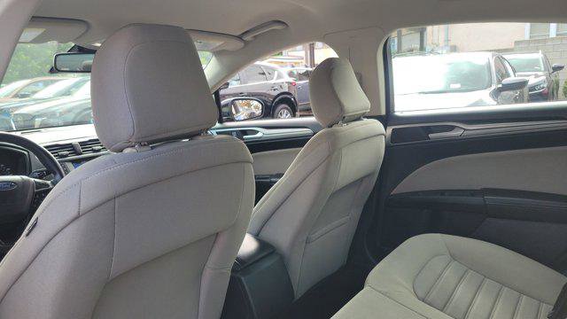Used 2020 Ford Fusion S image 11