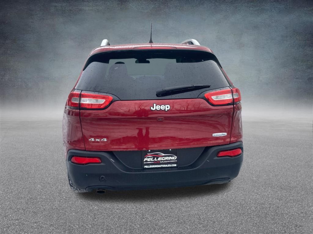 Used 2017 Jeep Cherokee Latitude image 5