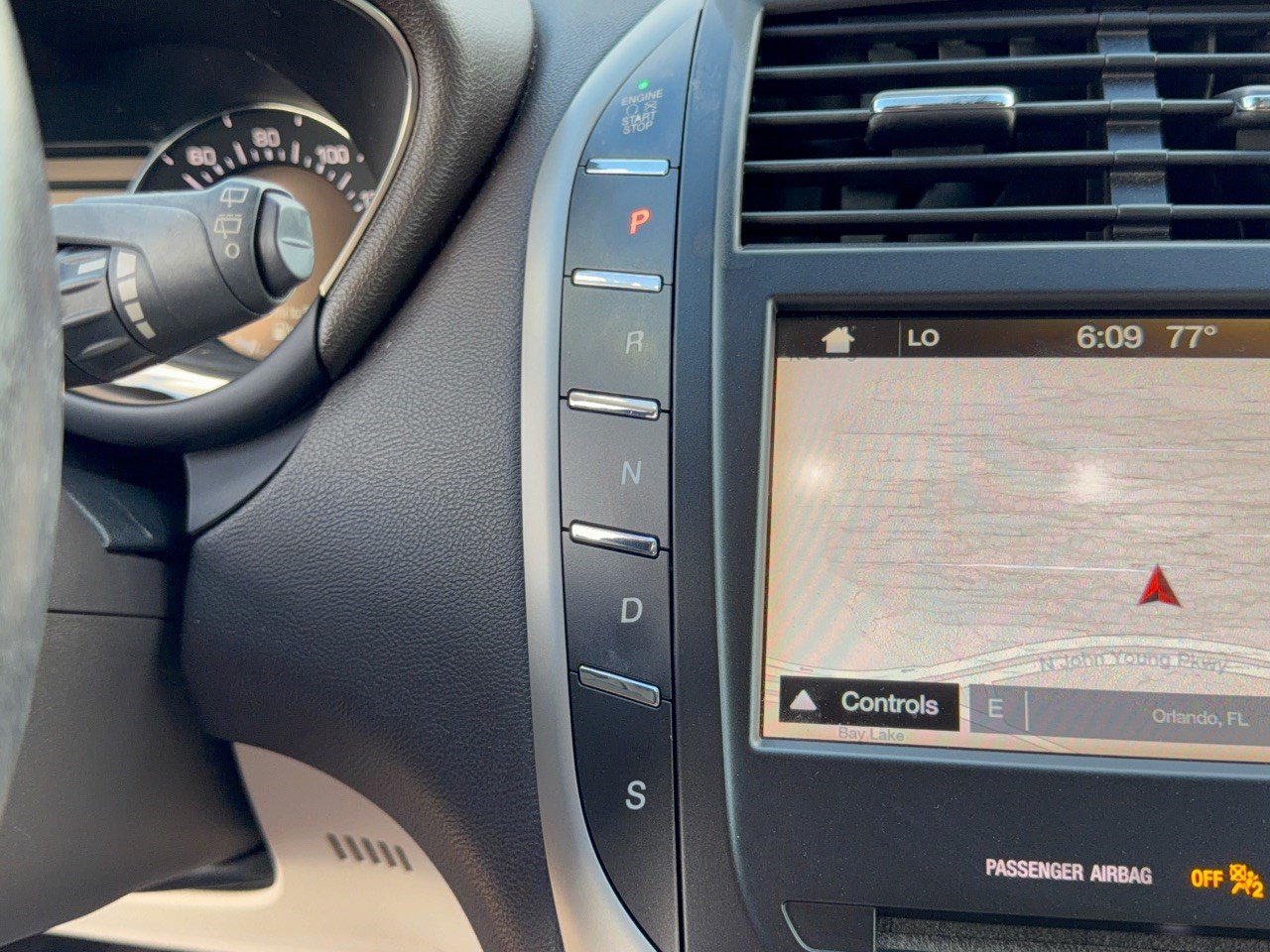 Used 2017 Lincoln MKC Reserve FWD image 21