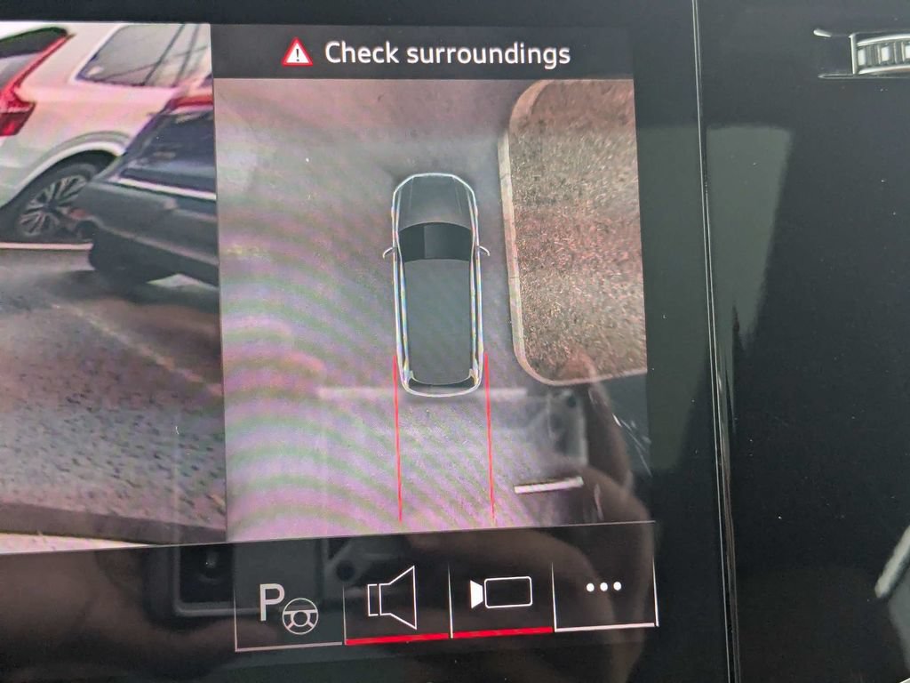 Used 2023 Audi Q7 3.0T Prestige AWD/4WD image 30