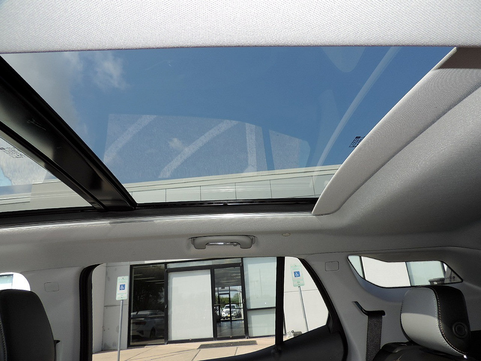 Used 2020 GMC Terrain SLT w/ Preferred Package FWD image 10