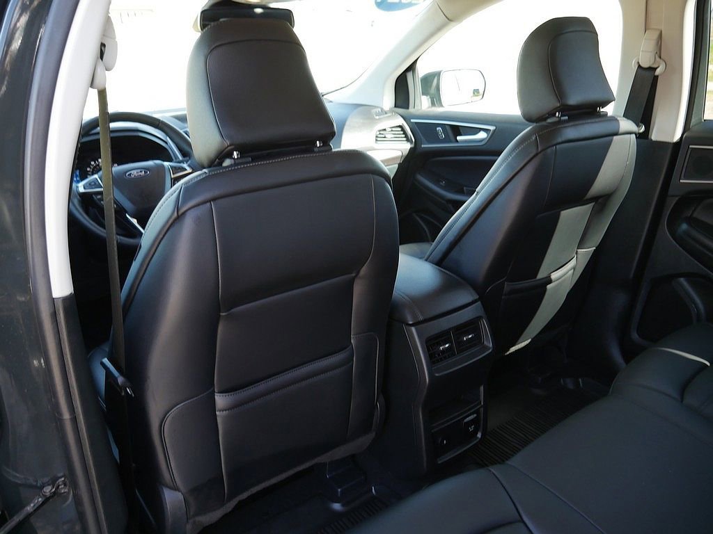 Used 2024 Ford Edge SEL w/ Convenience Package AWD/4WD image 16