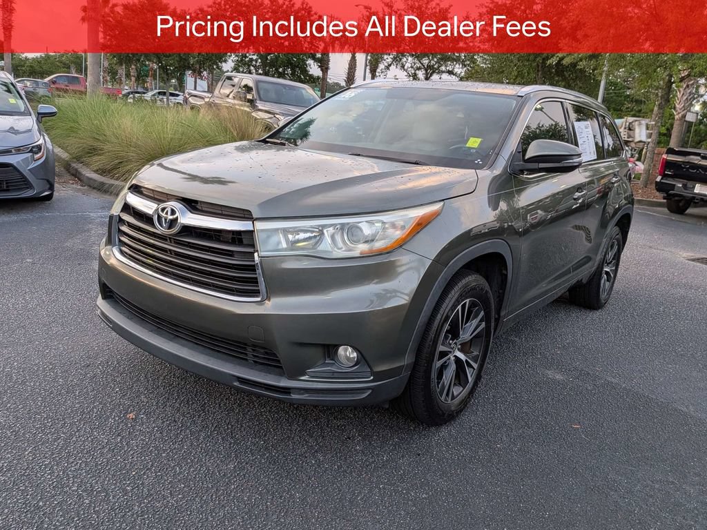 Used 2016 Toyota Highlander XLE FWD image 9
