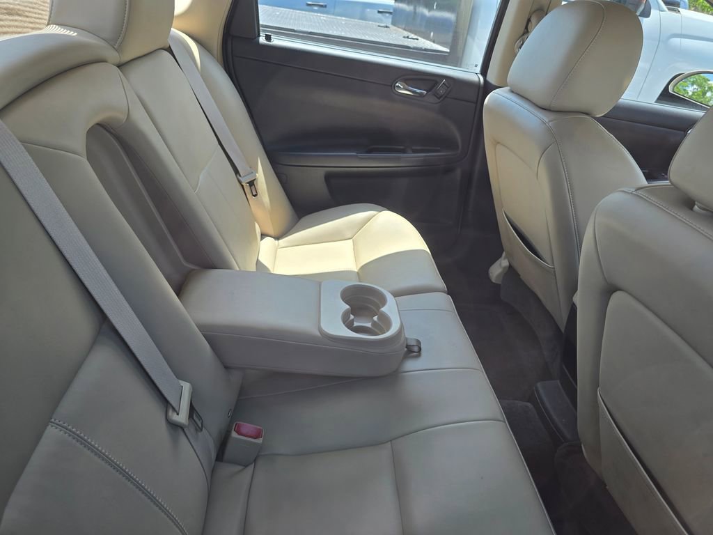 Used 2012 Chevrolet Impala LTZ image 4
