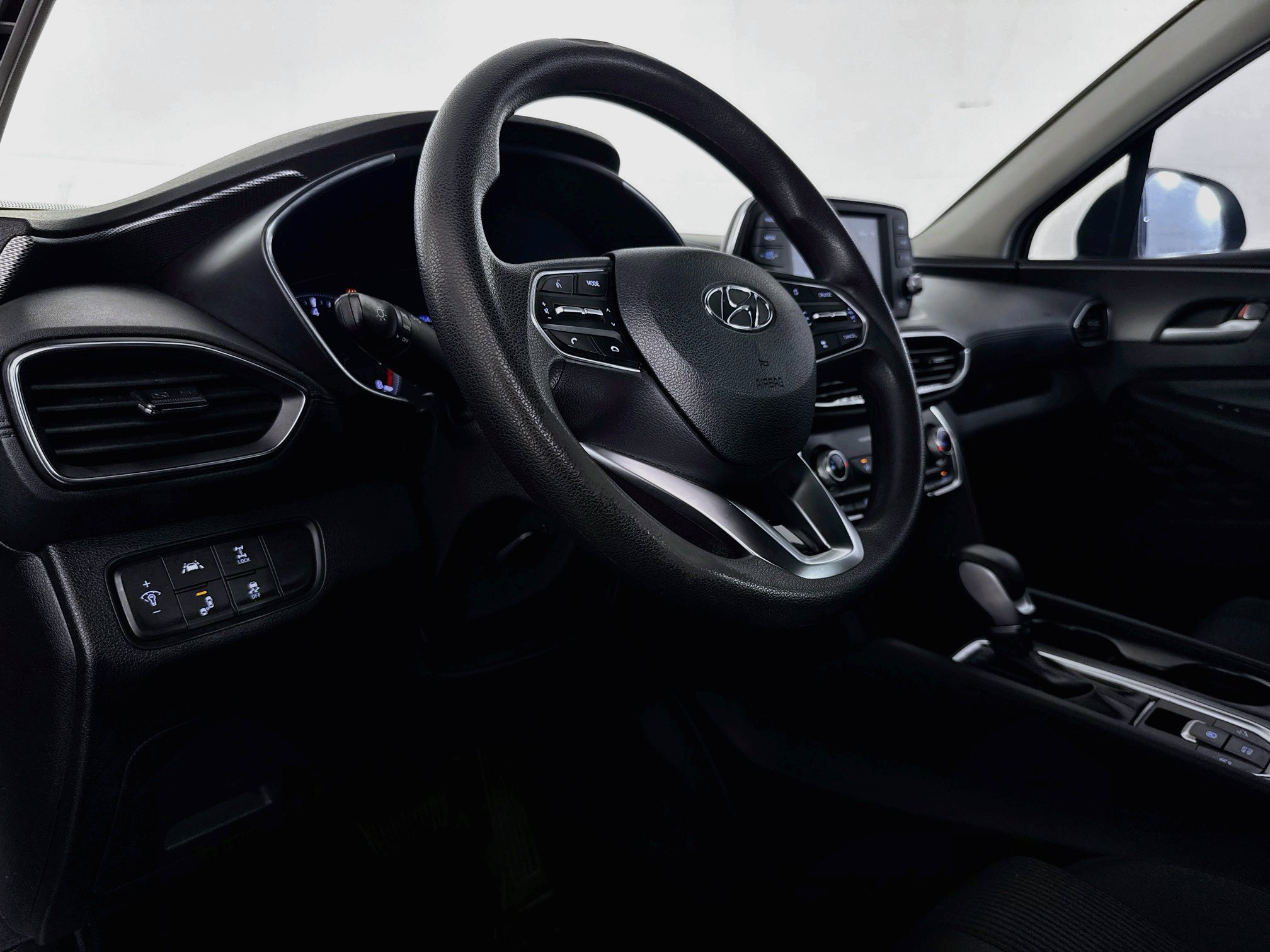 Used 2019 Hyundai Santa Fe SE AWD/4WD image 20