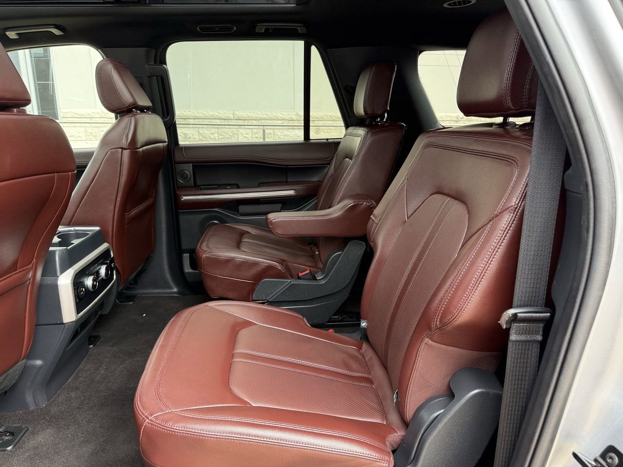 Used 2023 Ford Expedition Max Limited image 18