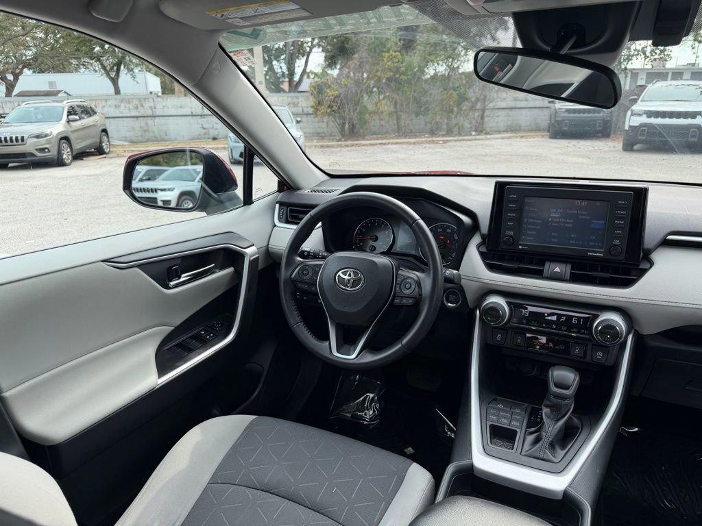Used 2020 Toyota RAV4 XLE w/ Convenience Package image 34