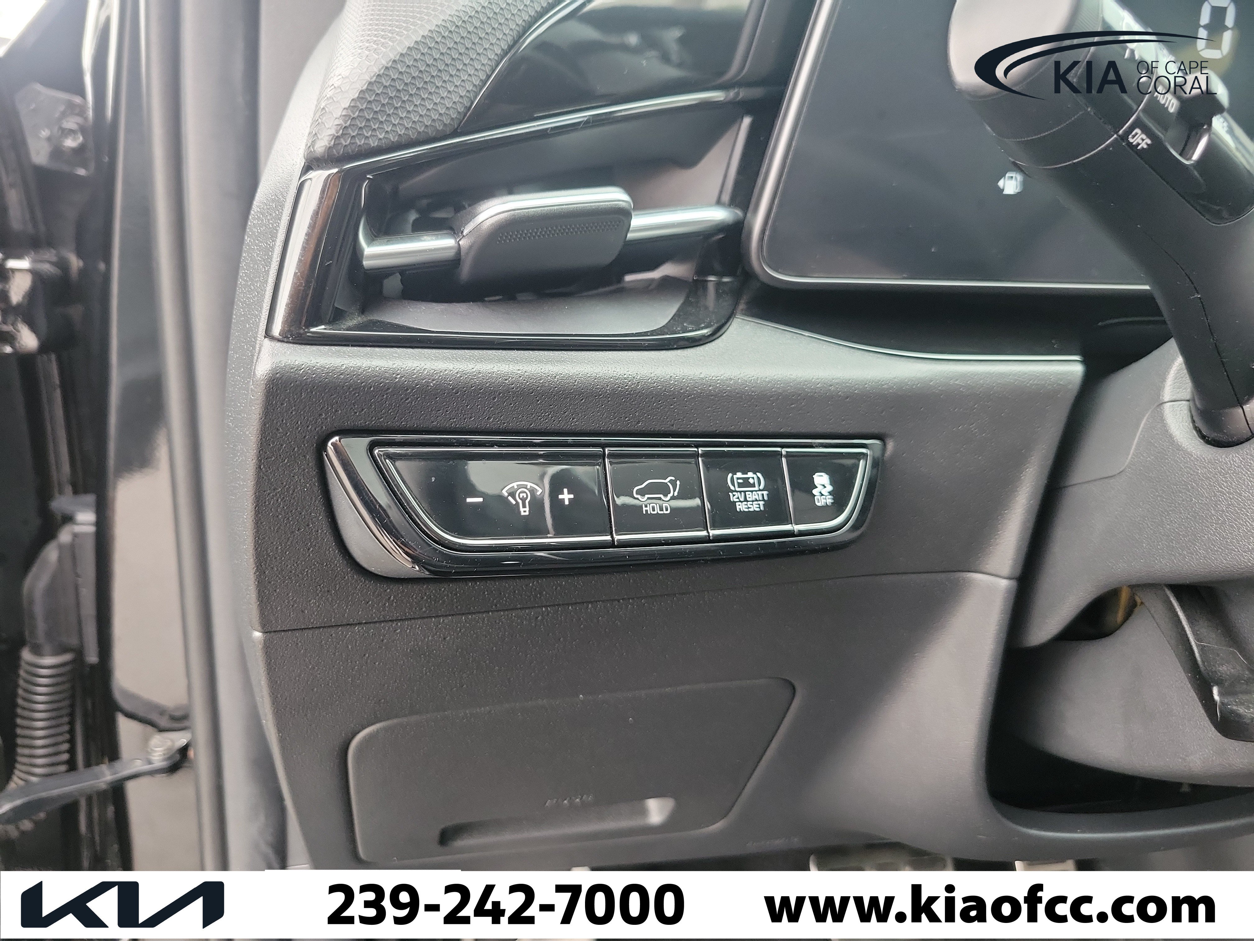Certified 2023 Kia Niro SX Touring FWD image 24