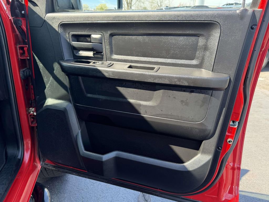 Used 2014 RAM 1500 Express image 10