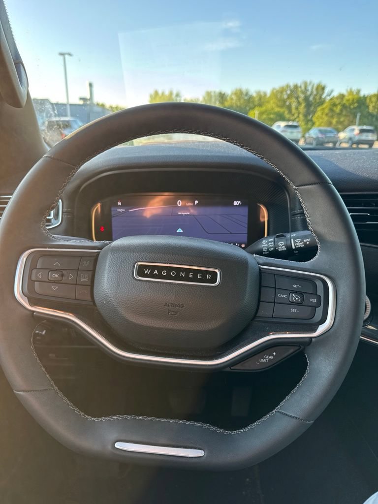 Used 2022 Jeep Wagoneer Series I AWD/4WD image 8