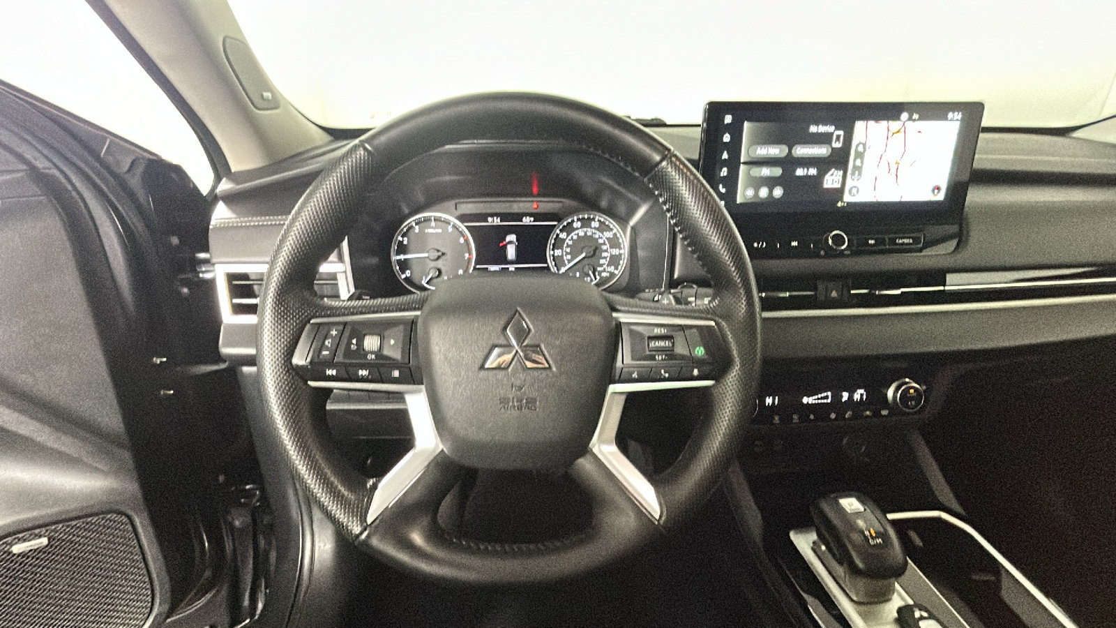 Used 2025 Mitsubishi Outlander SE AWD/4WD image 16
