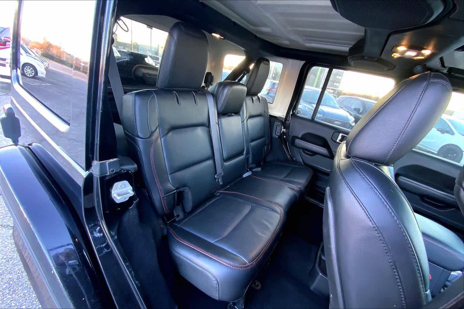 Used 2019 Jeep Wrangler Unlimited Rubicon image 19