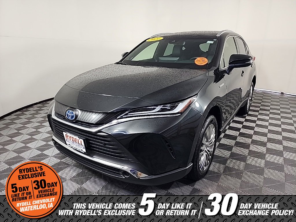 Used 2021 Toyota Venza XLE w/ Softex Package image 4