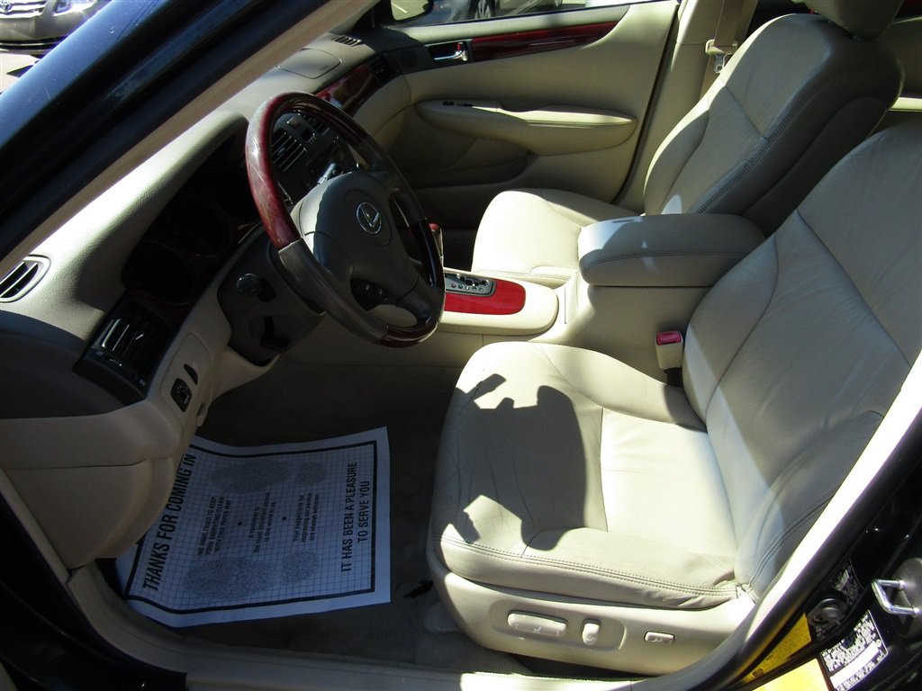 Used 2004 Lexus ES 330 FWD image 20