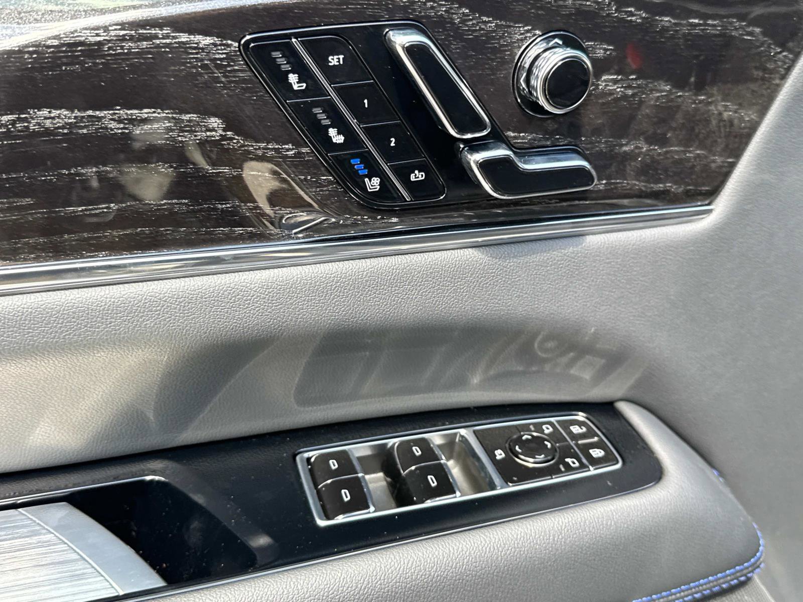 New 2026 Cadillac Escalade IQL Luxury AWD/4WD image 19