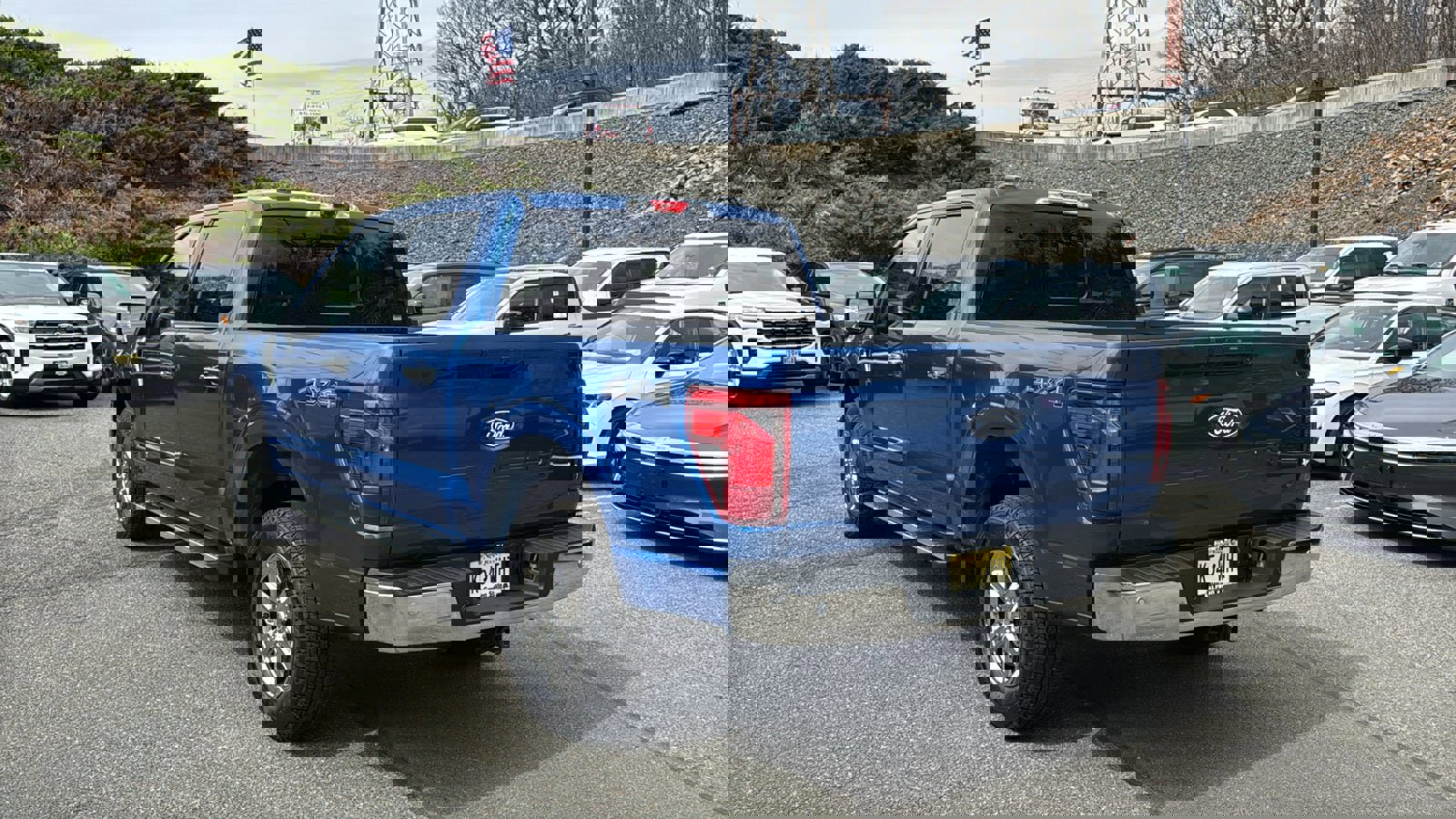 Used 2025 Ford F150 XLT w/ Equipment Group 302A MID image 7