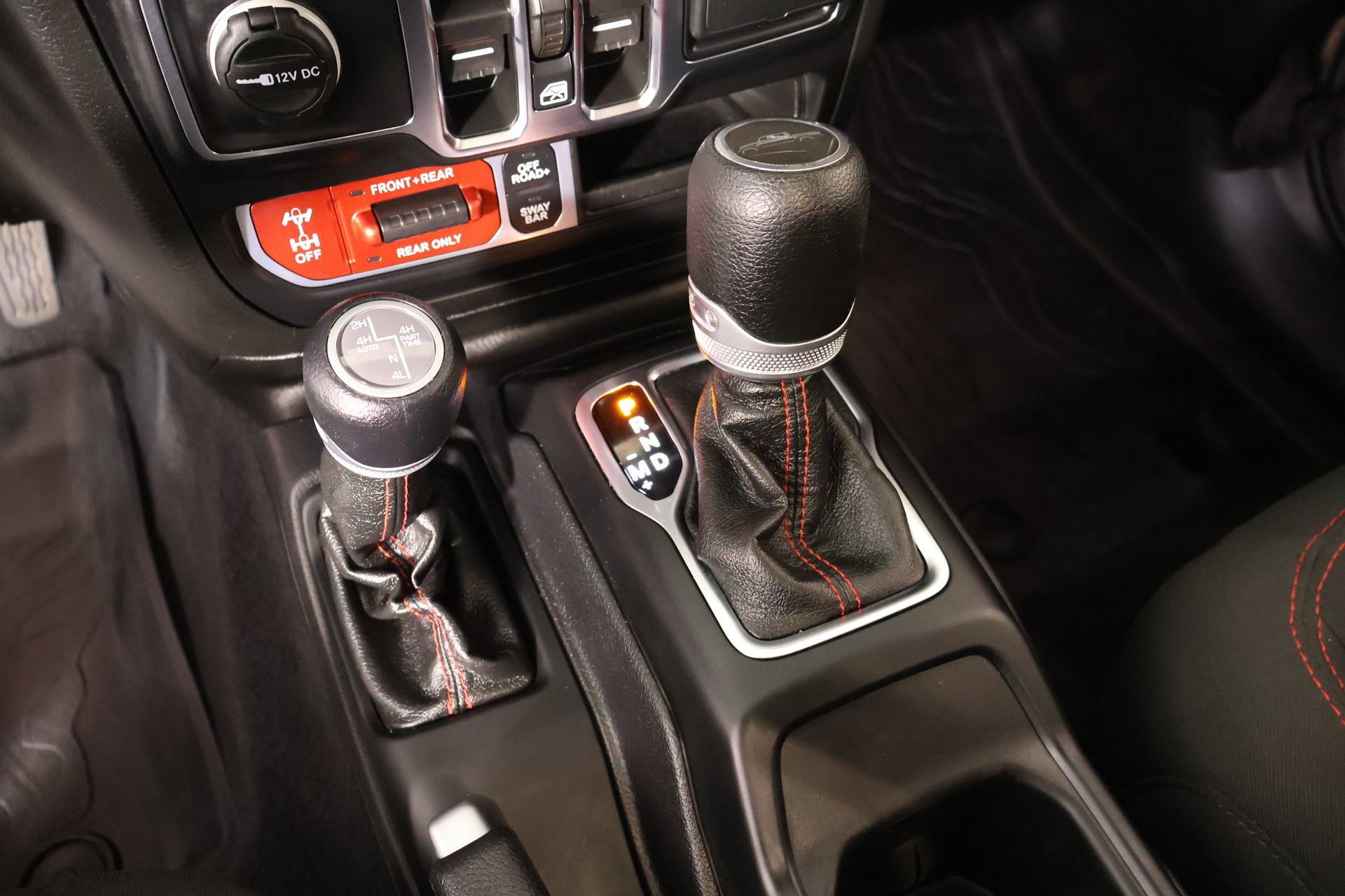 Used 2021 Jeep Gladiator Rubicon AWD/4WD image 8