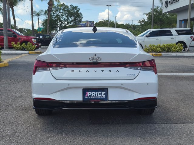Used 2023 Hyundai Elantra Limited FWD image 5