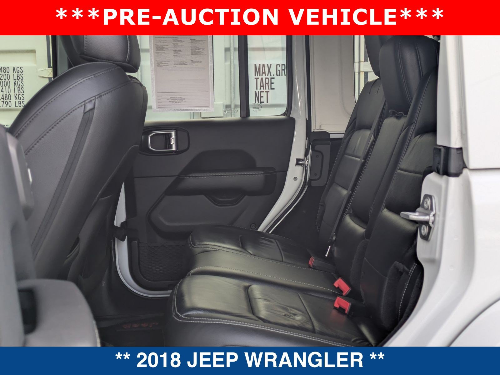 Used 2018 Jeep Wrangler Unlimited Sahara w/ LED Lighting Group AWD/4WD image 15