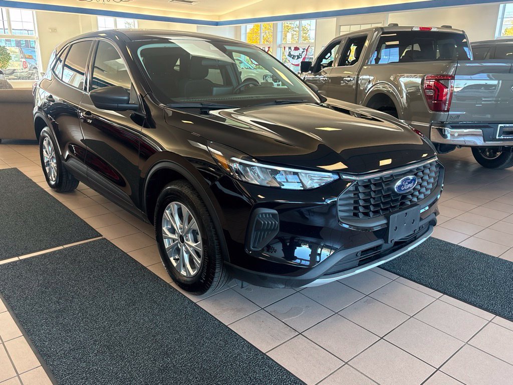 Used 2023 Ford Escape Active AWD/4WD image 7