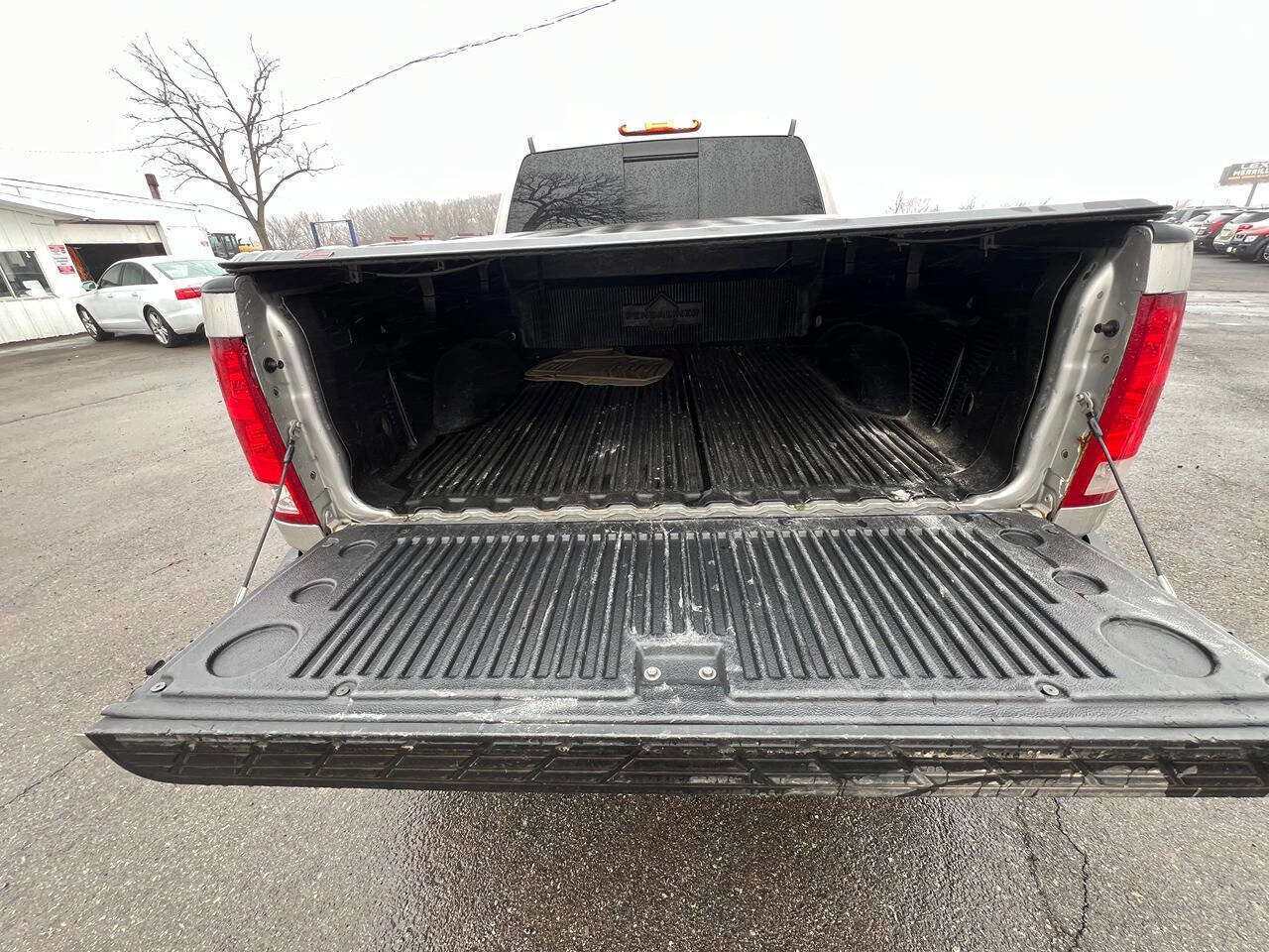 Used 2007 GMC Sierra 1500 SLT w/ SLE/SLT Trailering Package RWD image 11