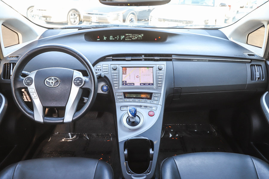 Used 2013 Toyota Prius Four w/ Deluxe Solar Roof Pkg FWD image 14