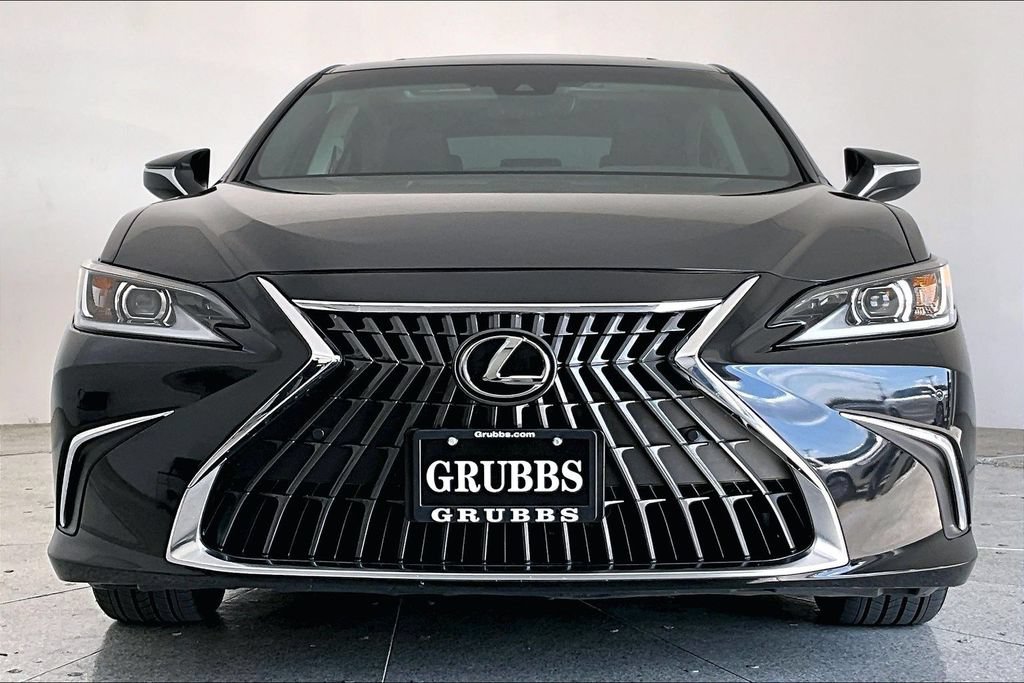 Used 2025 Lexus ES 300h w/ Premium Package FWD image 3