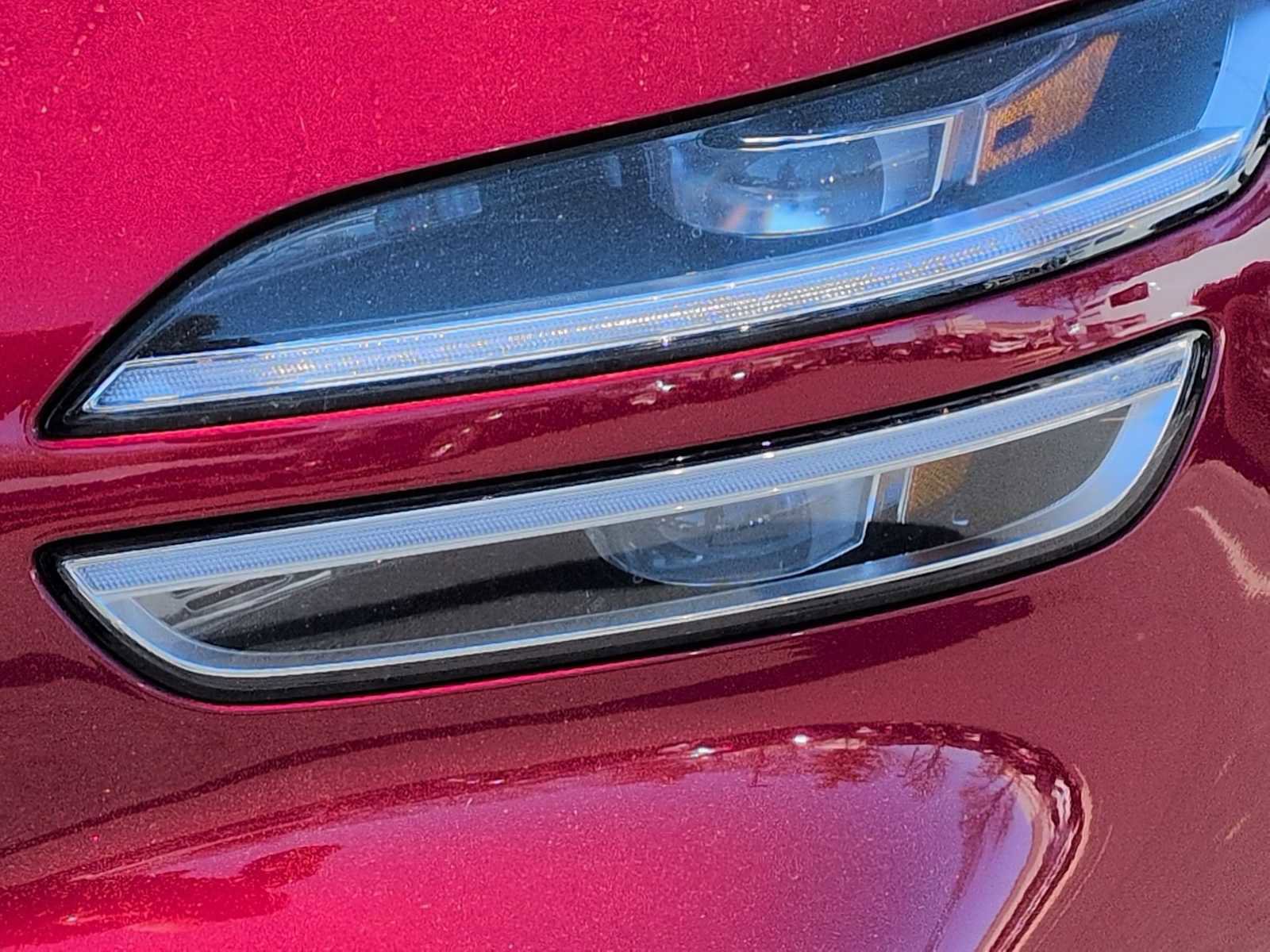 Used 2023 Genesis G70 2.0T image 11