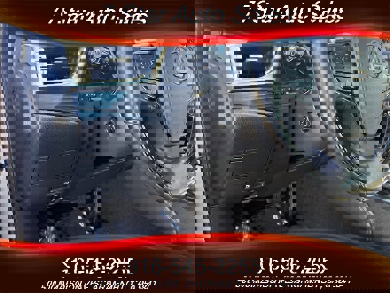 Used 2019 Lexus ES 300h image 8