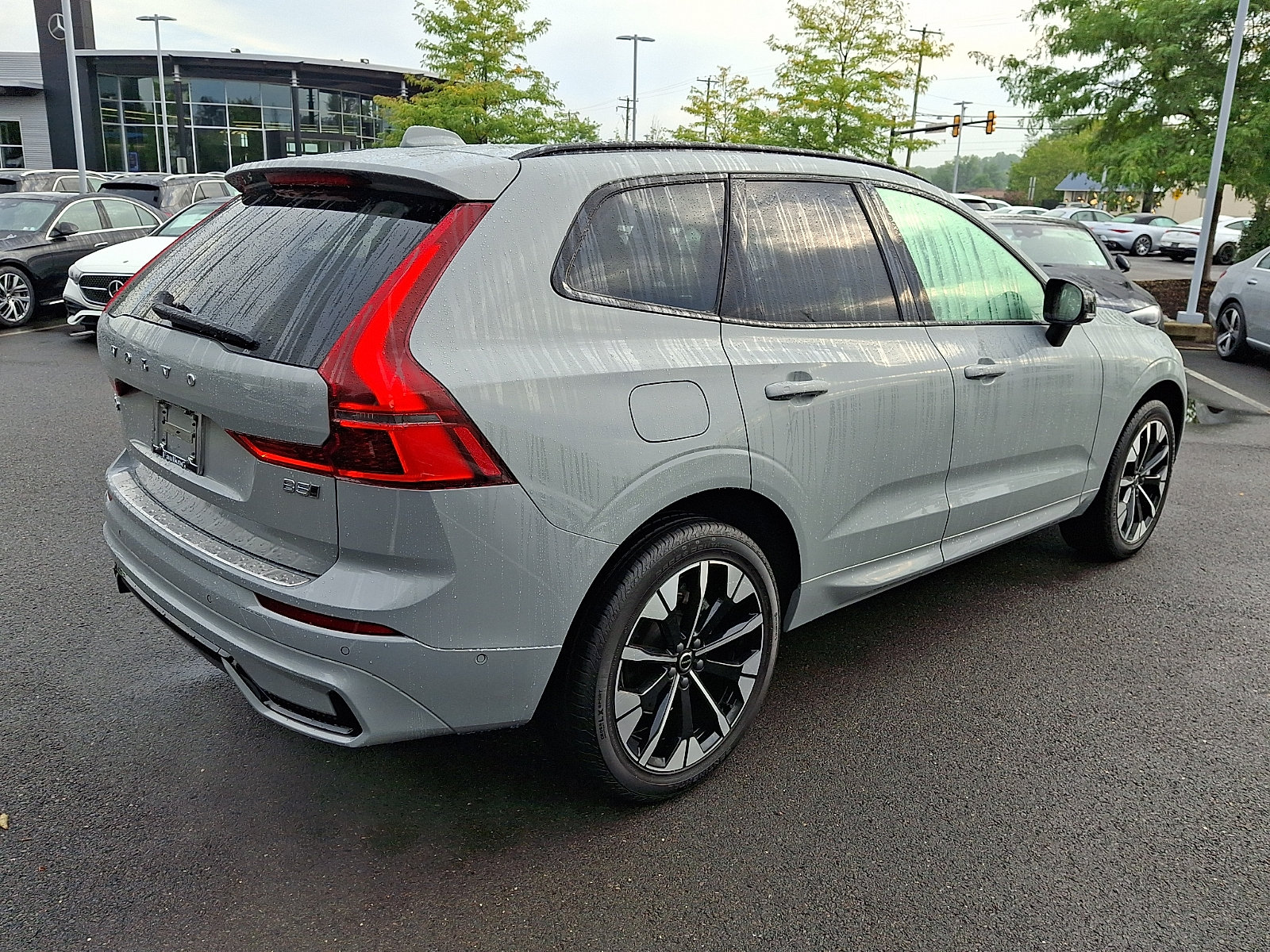 Used 2026 Volvo XC60 B5 Plus w/ Climate Package AWD/4WD image 6