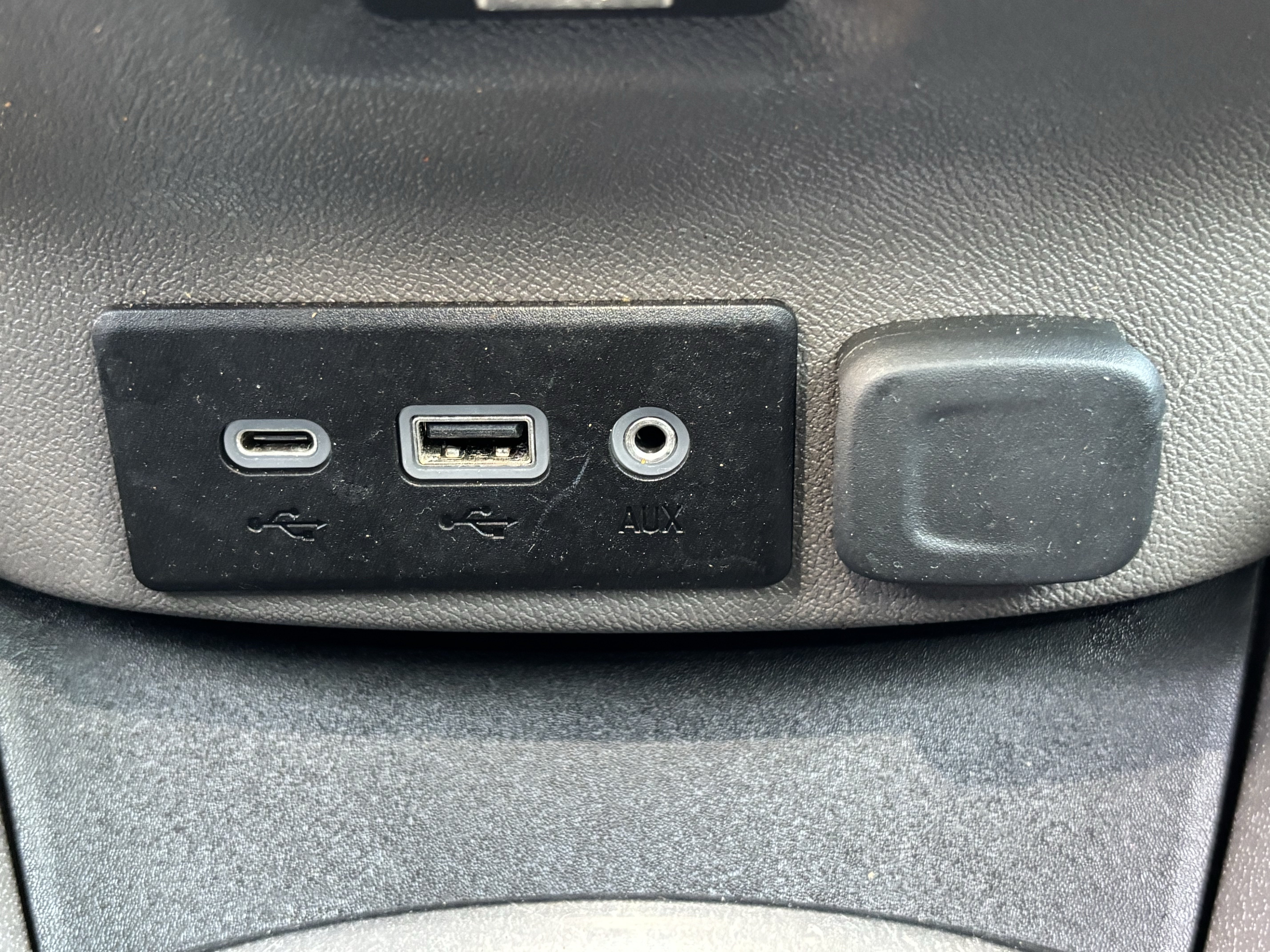Used 2023 Chevrolet Malibu LT FWD image 21