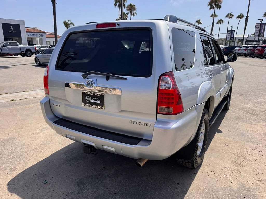 Used 2007 Toyota 4Runner SR5 AWD/4WD image 12