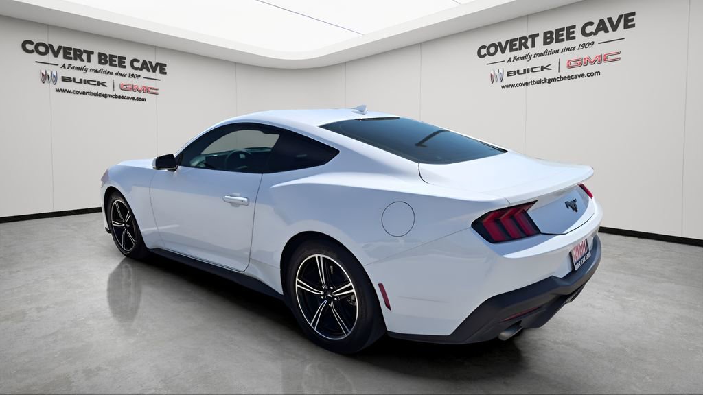 Used 2024 Ford Mustang EcoBoost image 7