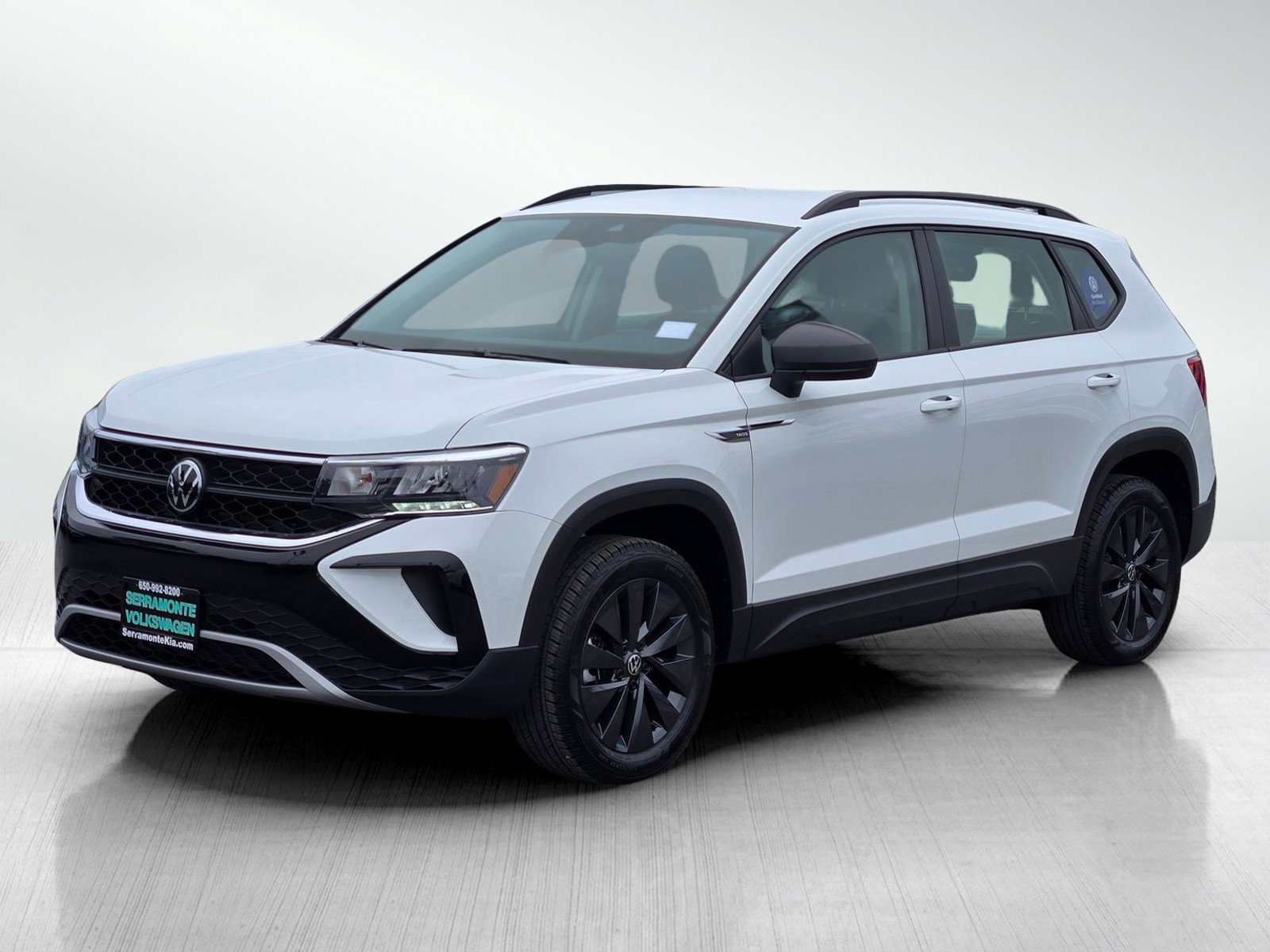 Used 2024 Volkswagen Taos S FWD image 8