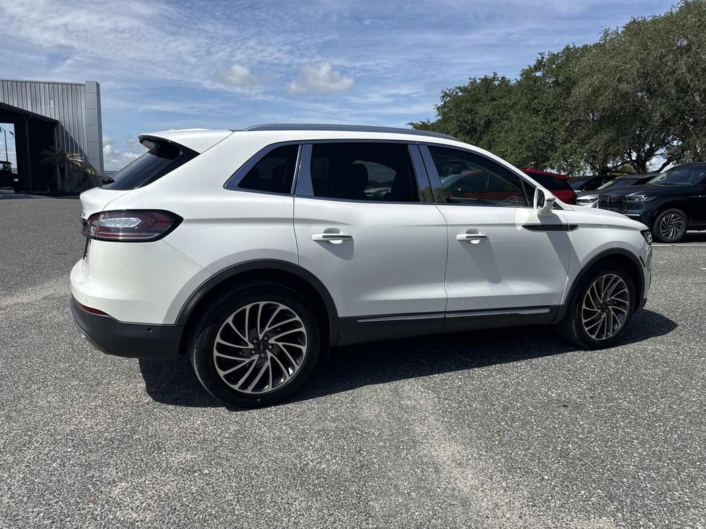 Certified 2020 Lincoln Nautilus Reserve w/ Equipment Group 201A AWD/4WD image 3