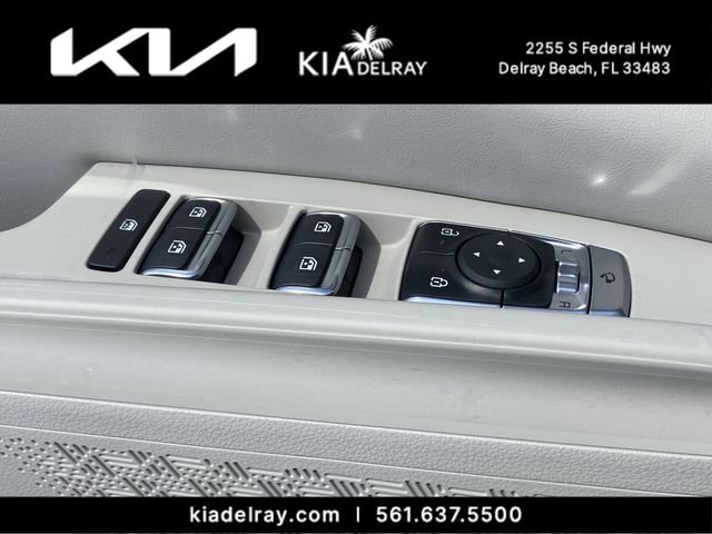 New 2026 Kia Carnival EX image 17