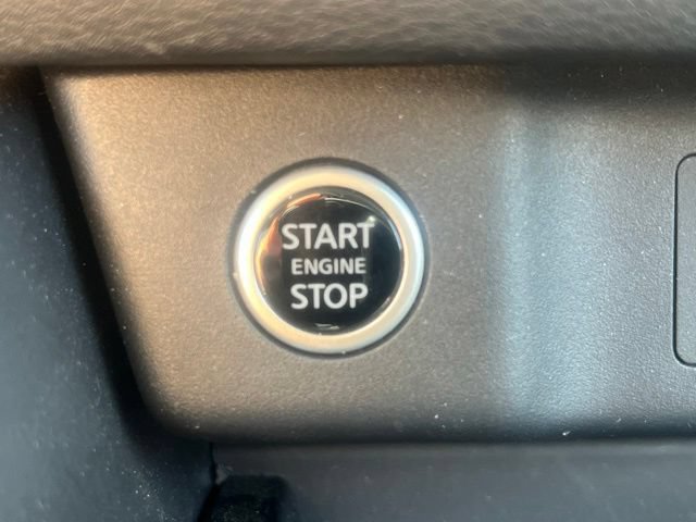 Used 2023 Nissan Rogue SV FWD image 21