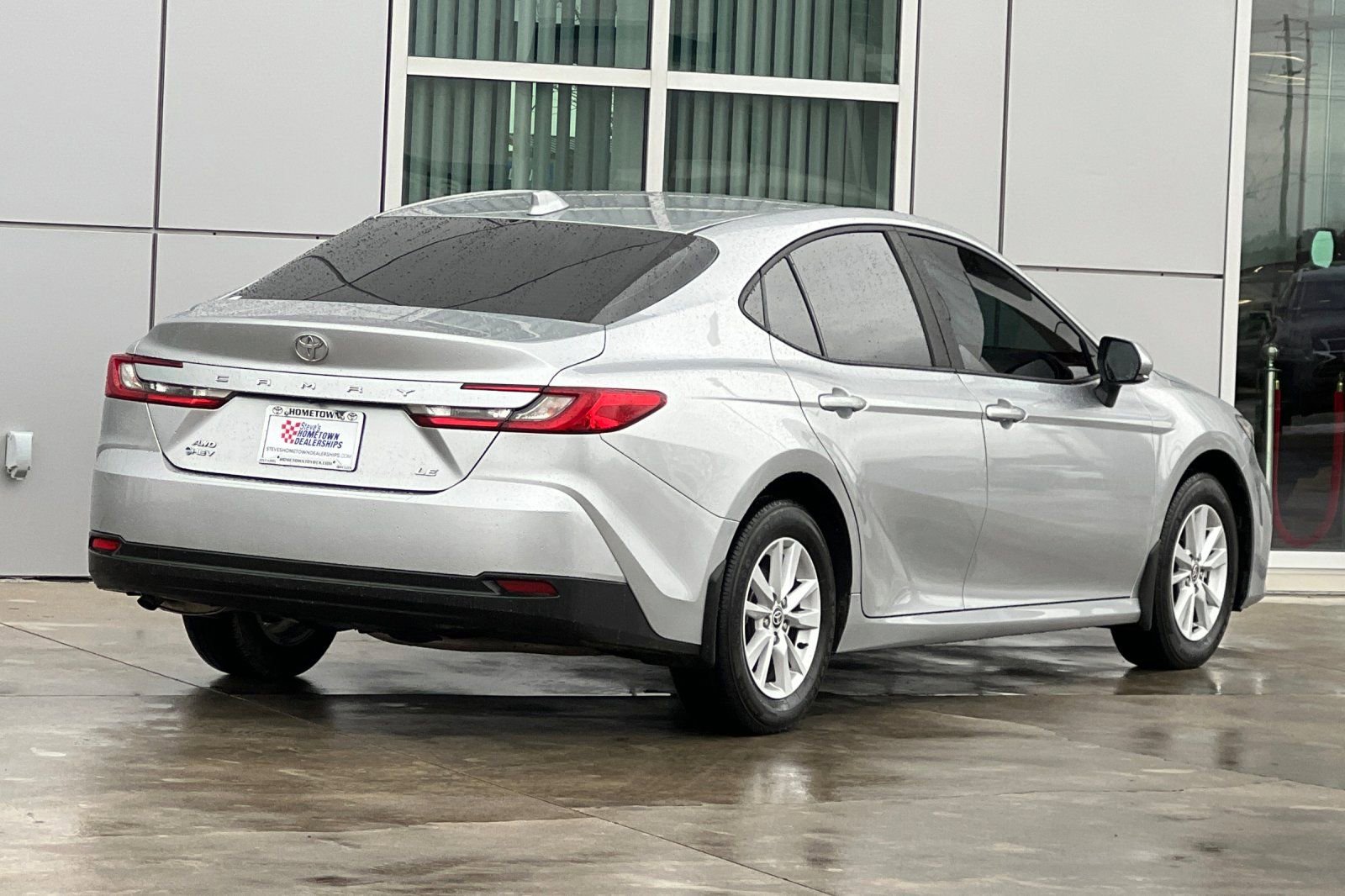 Certified 2025 Toyota Camry LE w/ Convenience Package image 4