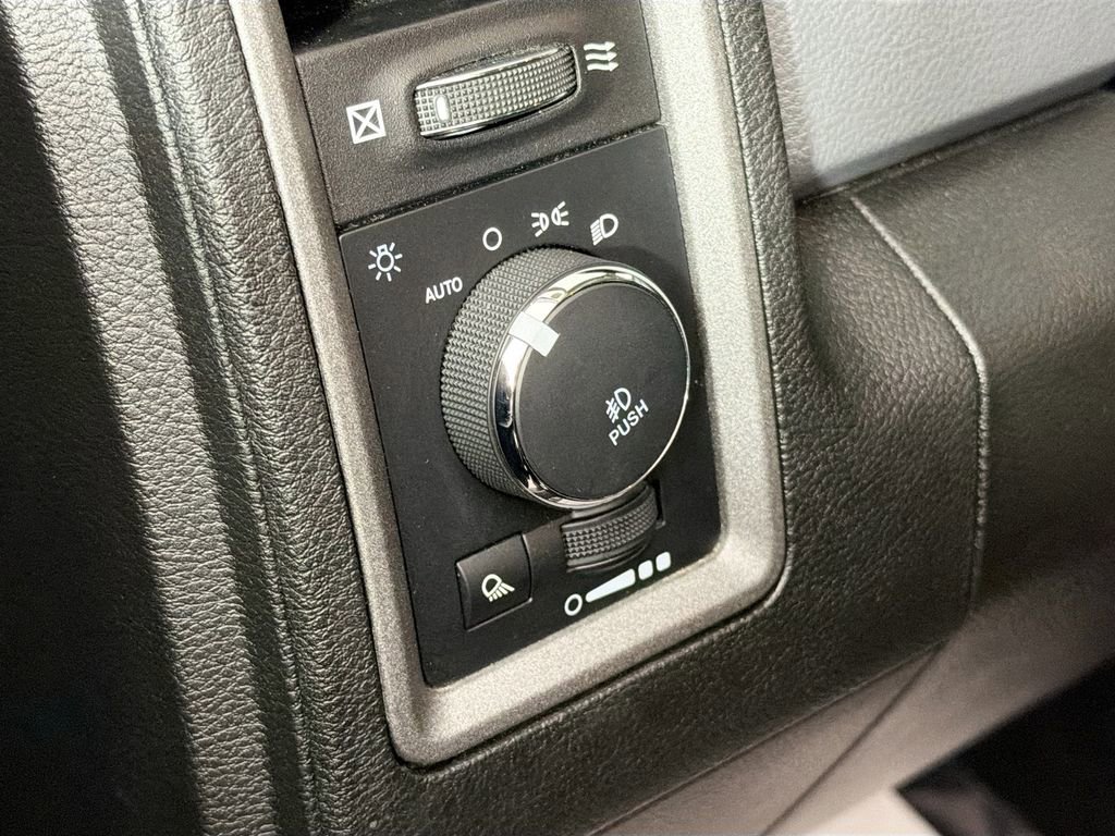 Used 2020 RAM 1500 Express w/ Wheel & Sound Group AWD/4WD image 10