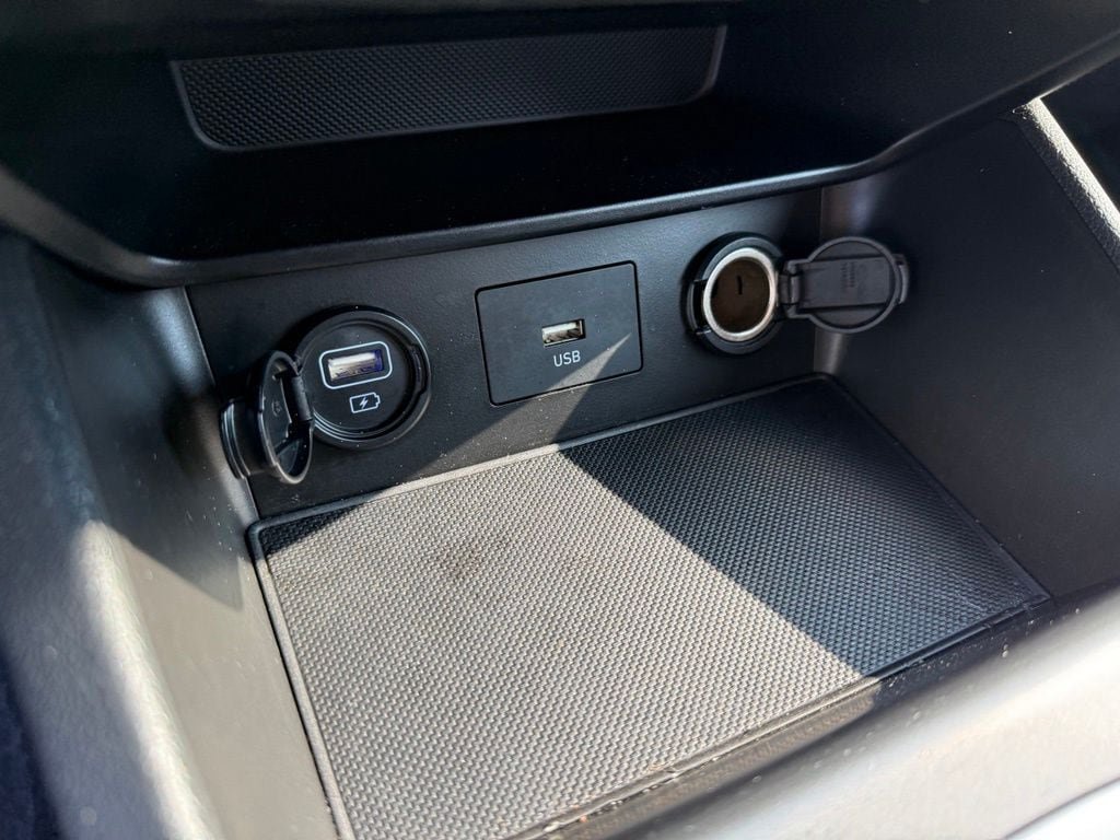Used 2023 Hyundai Kona SEL AWD/4WD image 28