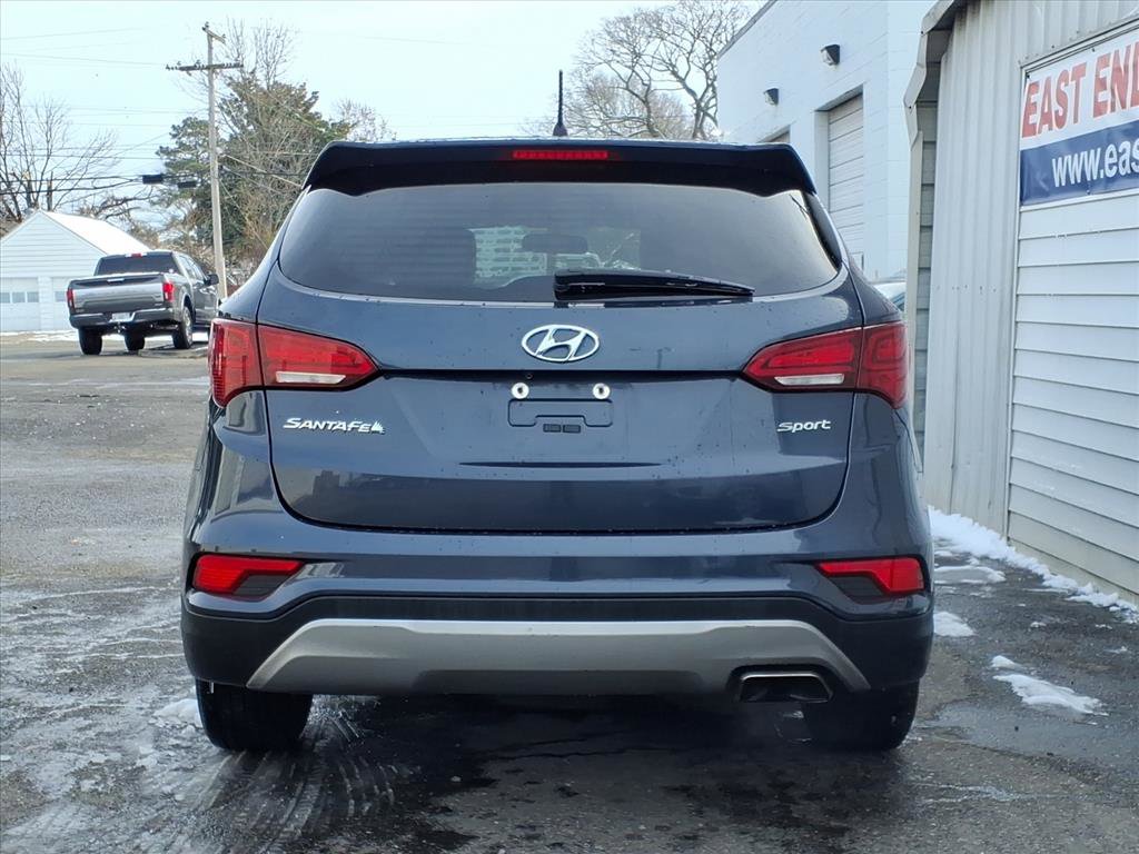 Used 2018 Hyundai Santa Fe Sport image 4