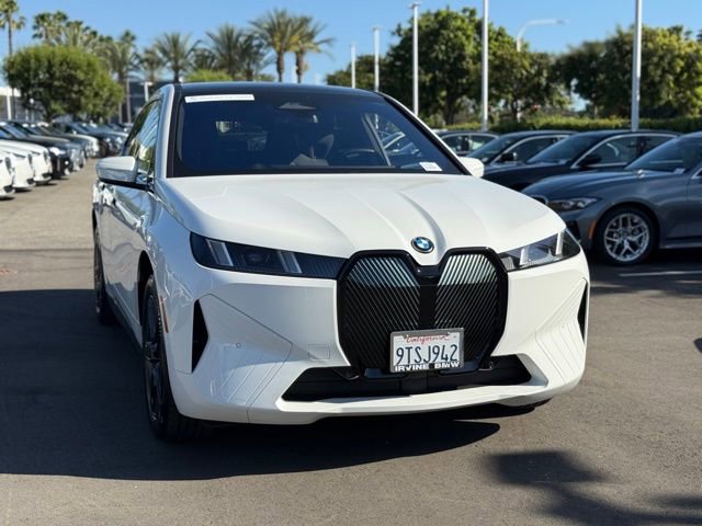 Used 2026 BMW iX xDrive60 image 5