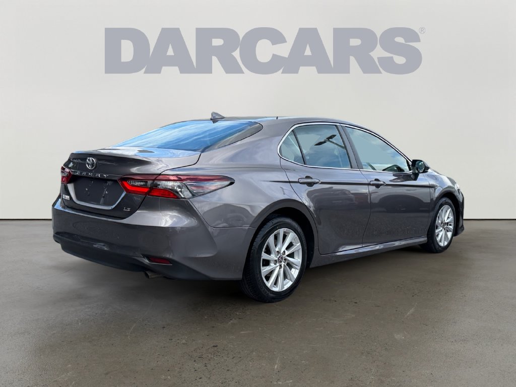 Used 2023 Toyota Camry LE FWD image 5