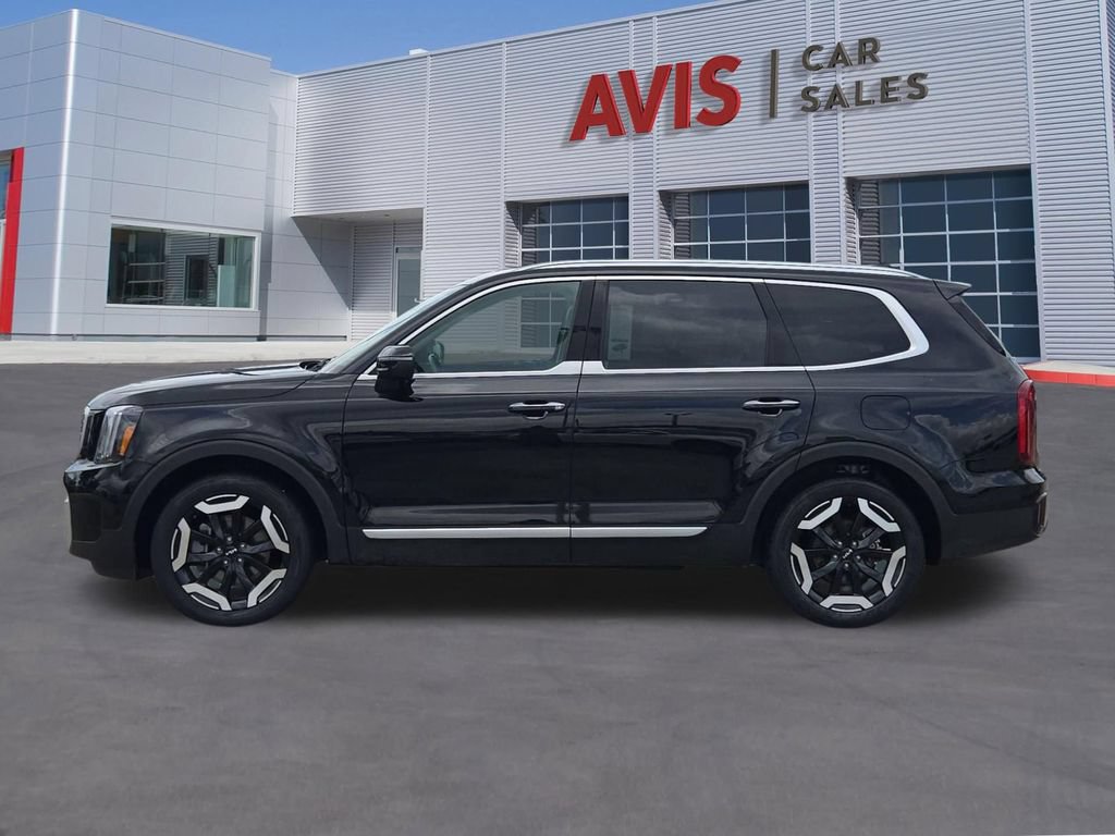 Used 2025 Kia Telluride S FWD image 10